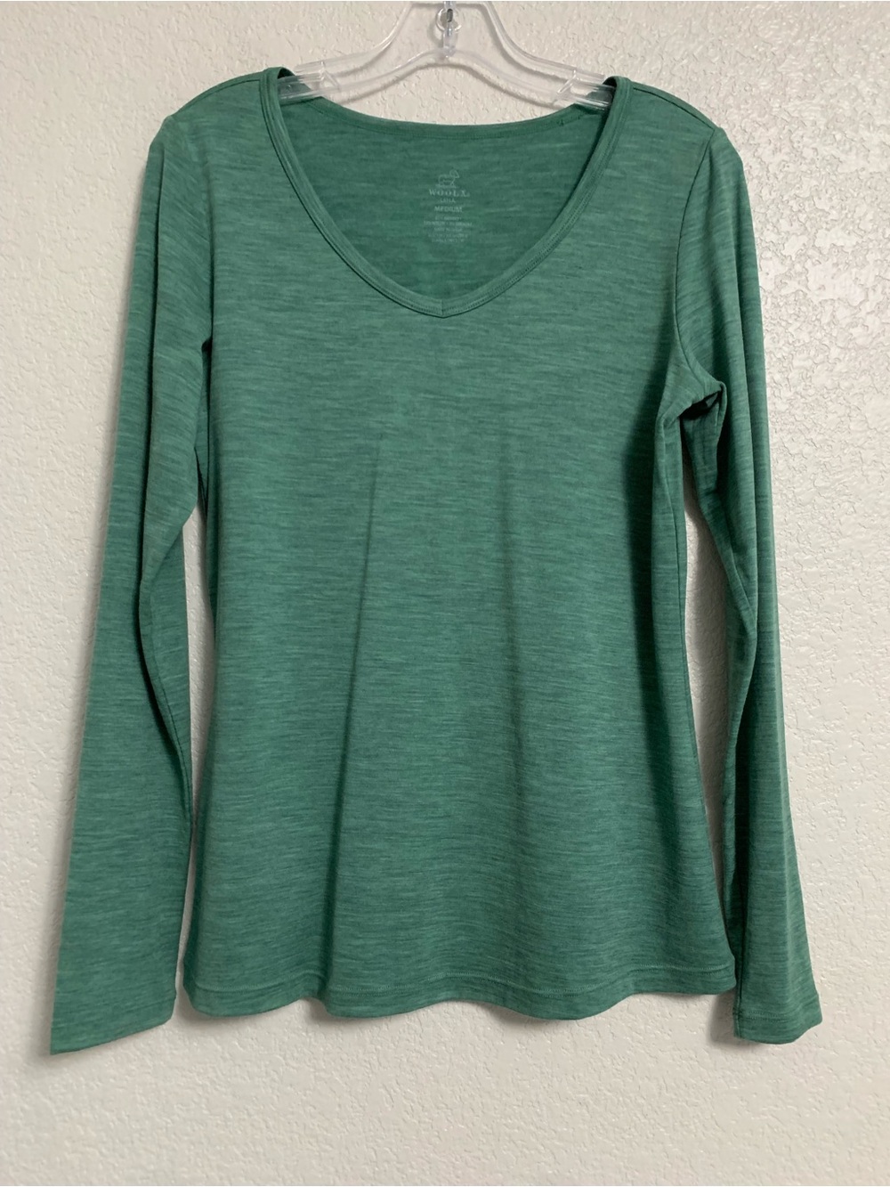 Woolx Layla Tee Top Womens M Merino Wool Long Sleeve Vneck Base Layer Green